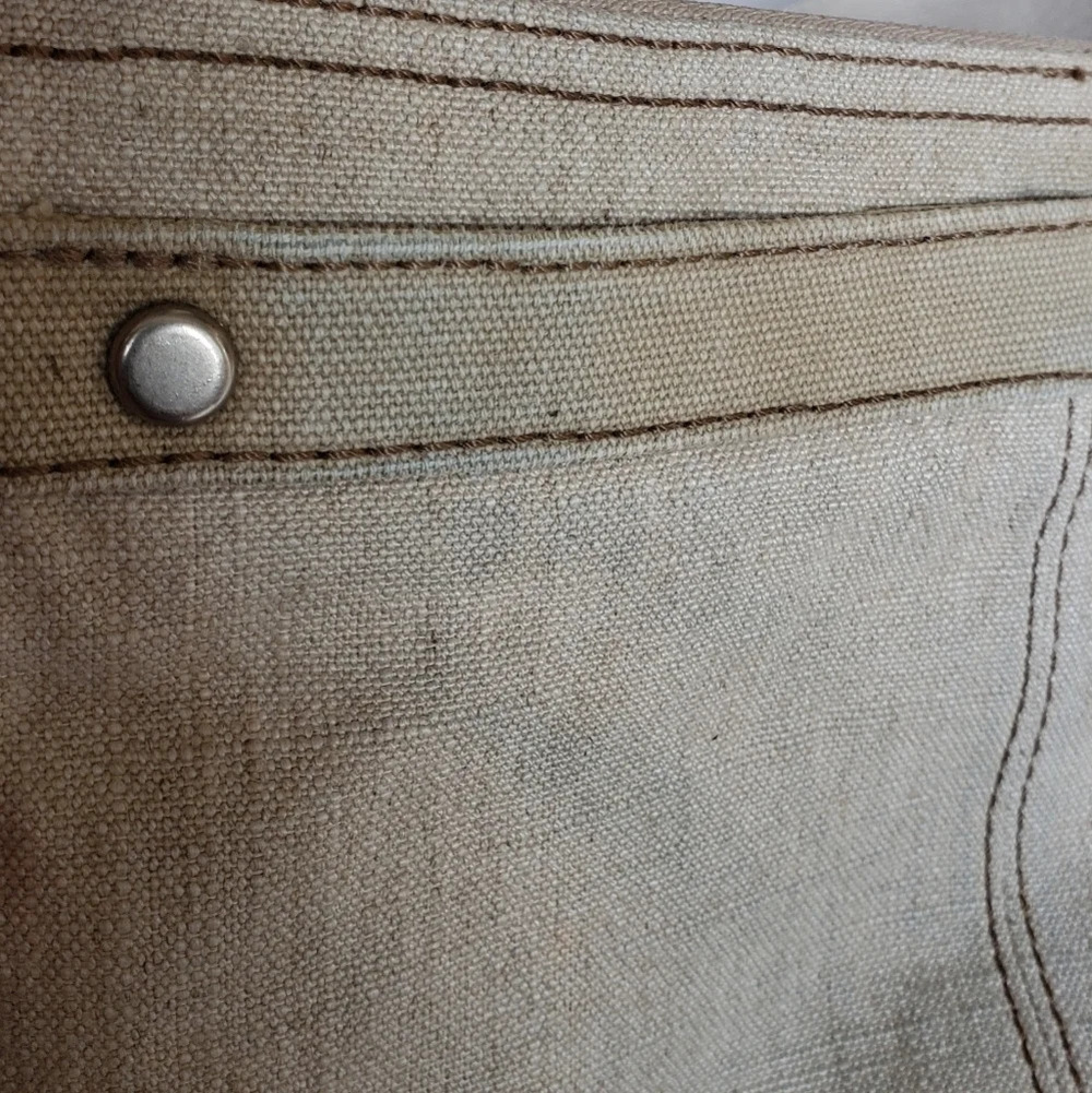 Fossil crossbody Purse. Adjustable straps - Picture 7 of 10